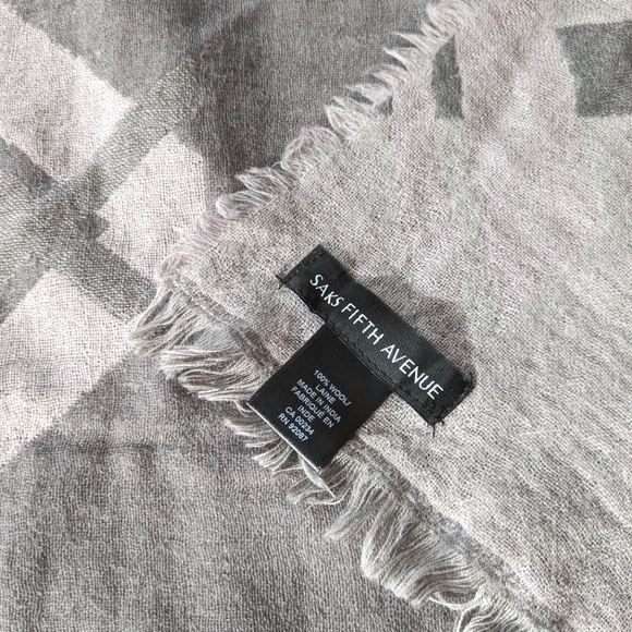 SAKS FIFTH AVENUE Wool Scarf - Picture 2 of 5